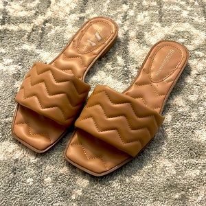 Very cute stylish flats